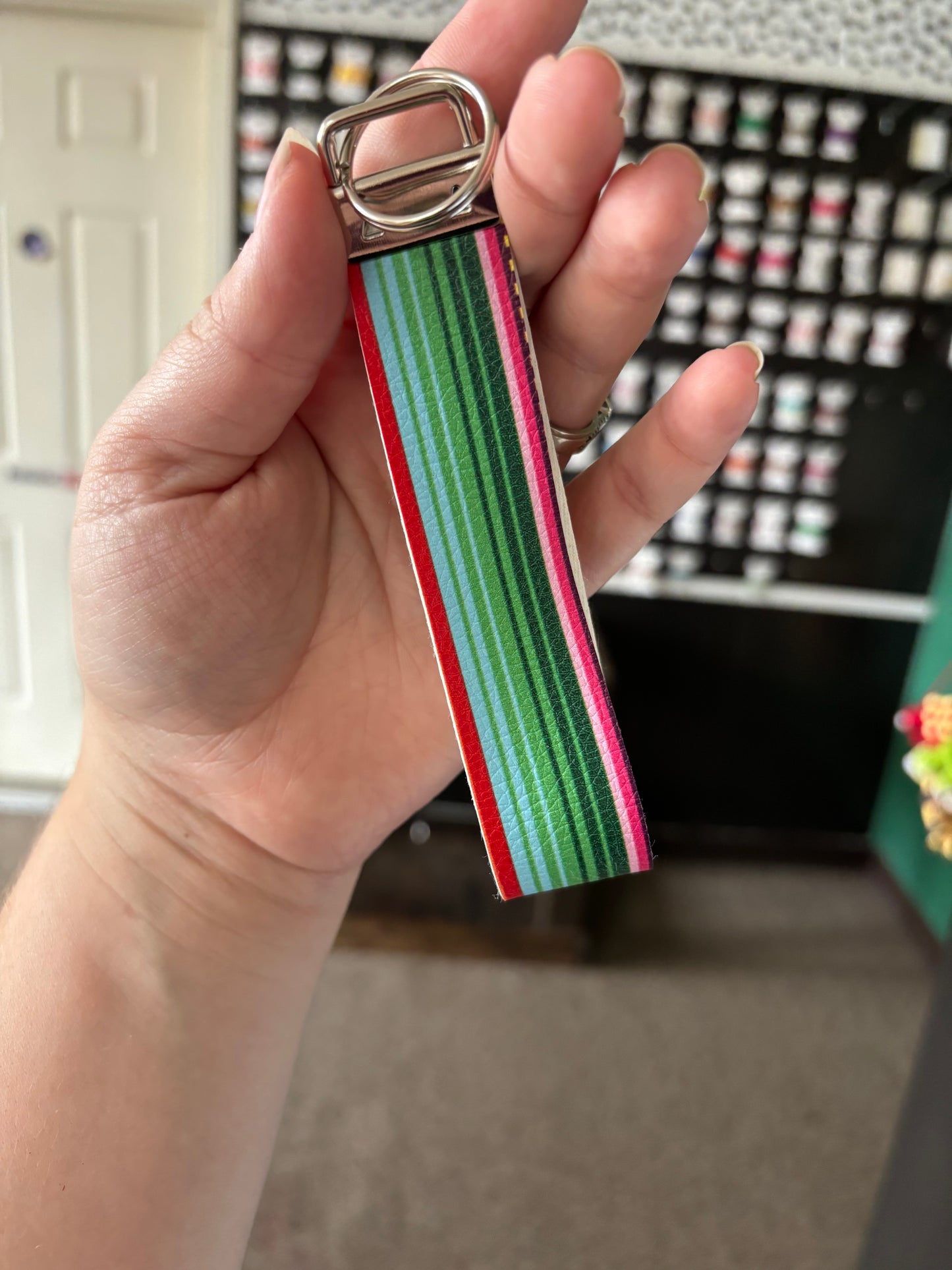 Light serape key chain