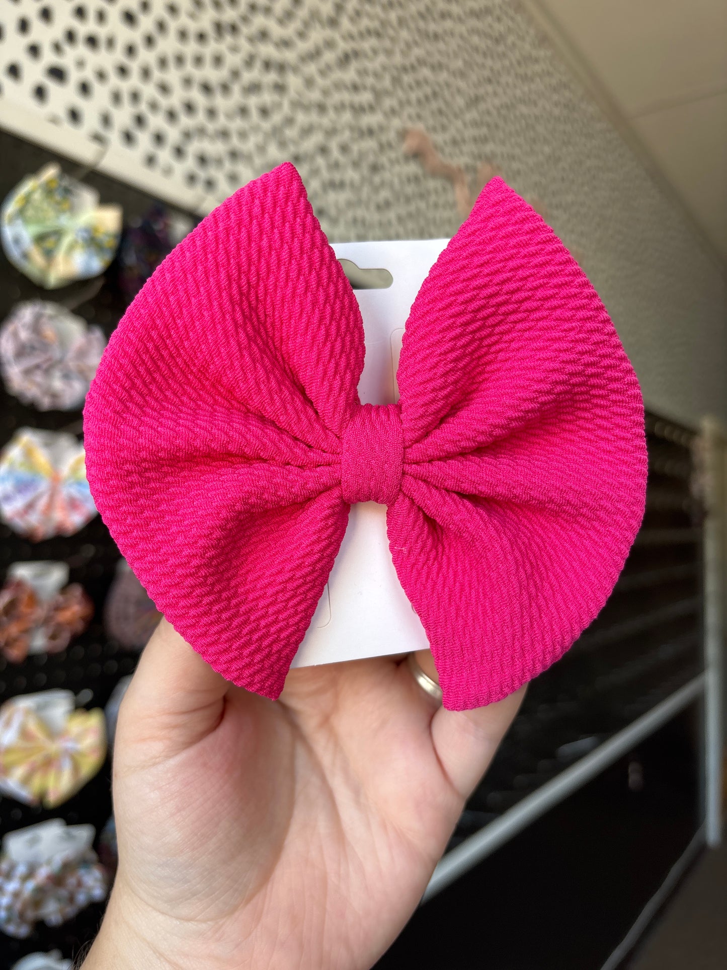 Pink regular style bow