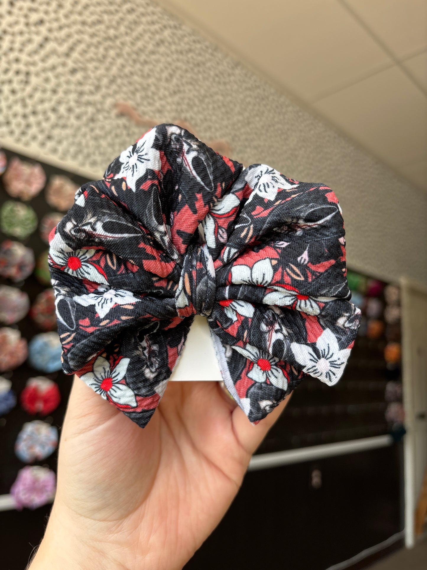 Ghost face messy clip bow