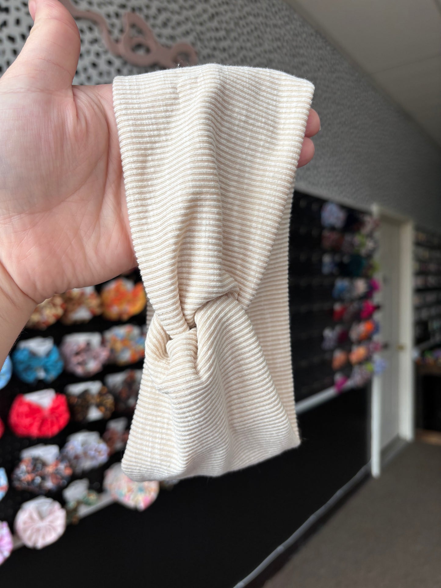 Oatmeal ribbed twist wrap