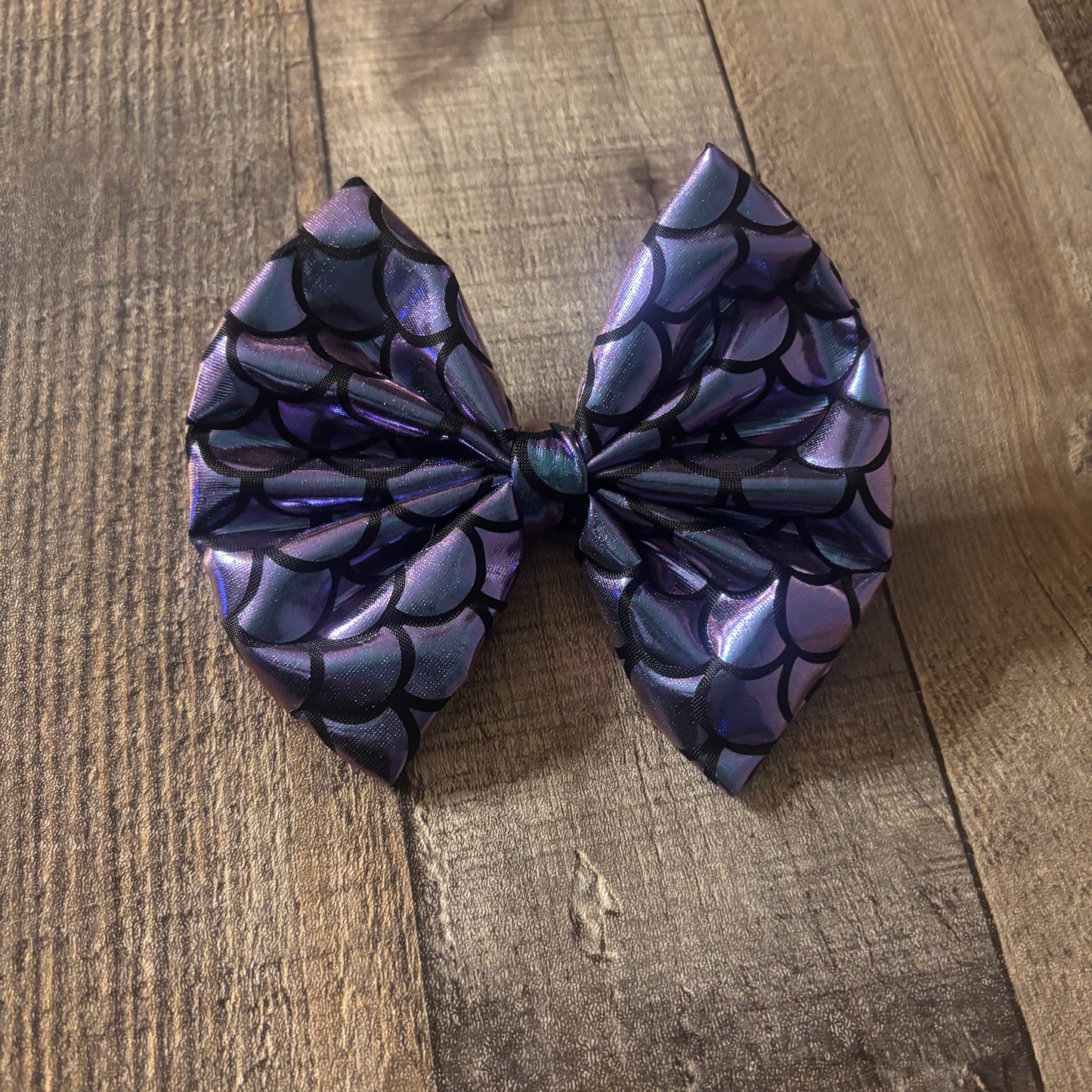 Mermaid scales- regular bow