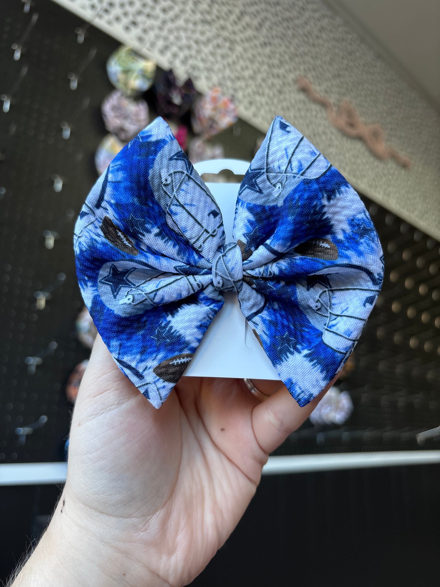 Football regular bow