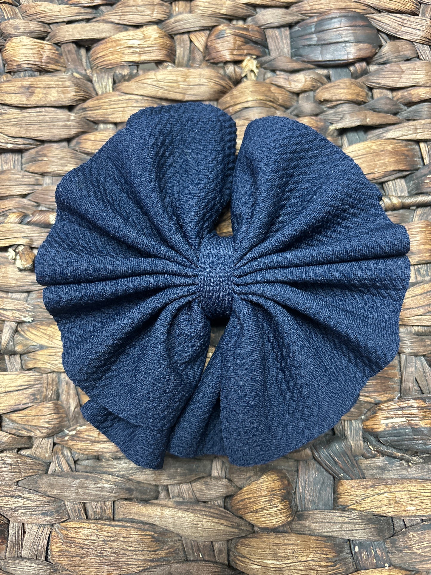 Navy shredded bow