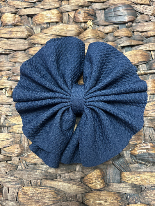 Navy shredded bow