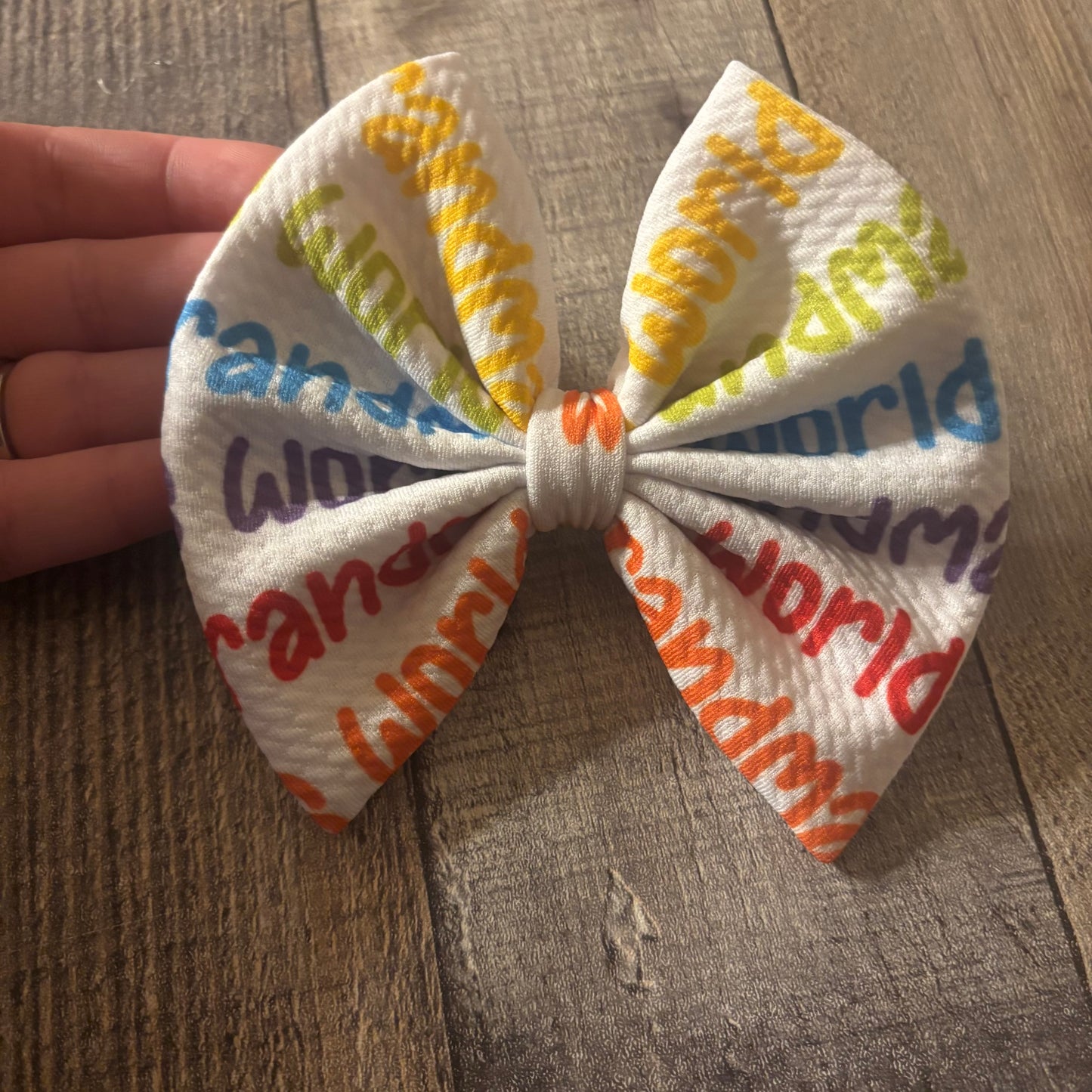 Grandmas girl- regular bow