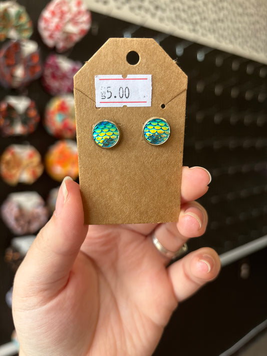 Blue/Green Mermaid Scale 10mm Stud Earrings