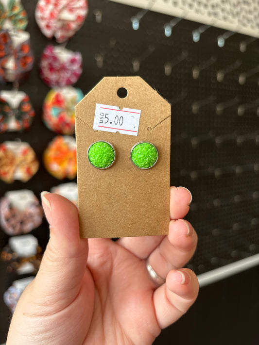Light green Durzy 12mm earrings