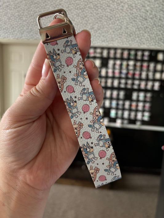 Keepie uppie key chain