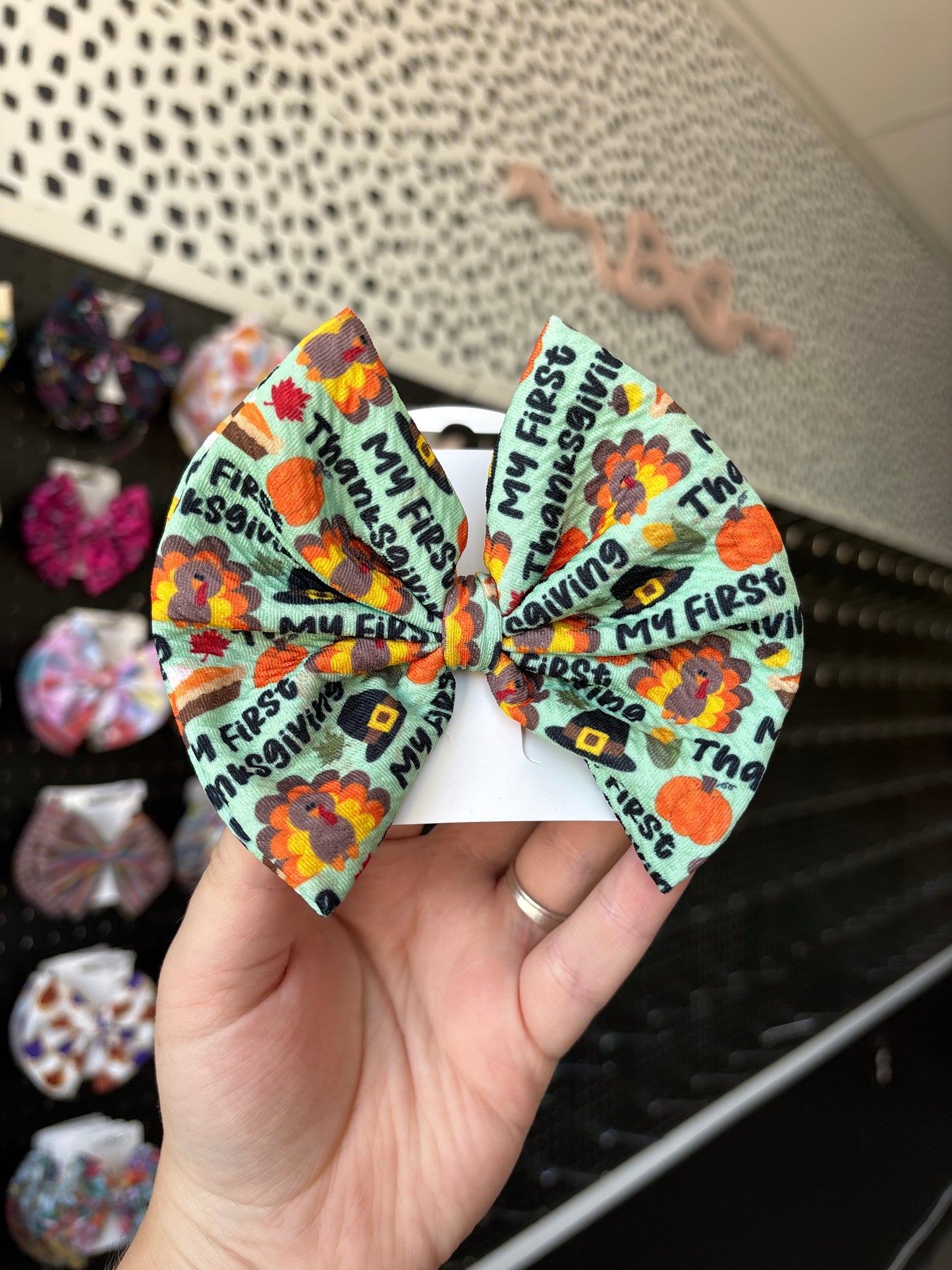 My first thanksgiving regular style bow