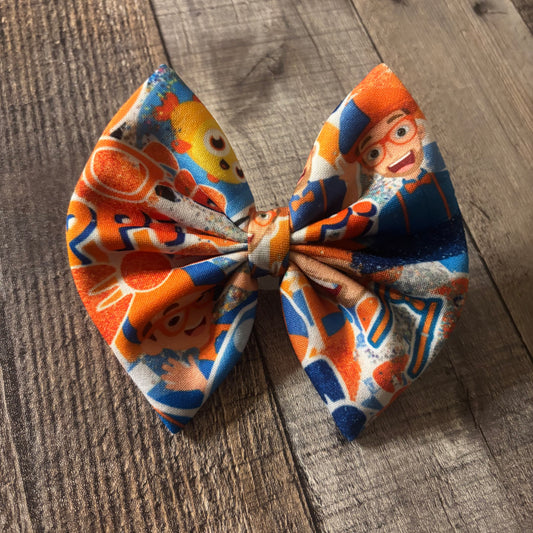 Orange/blue guy- regular bow