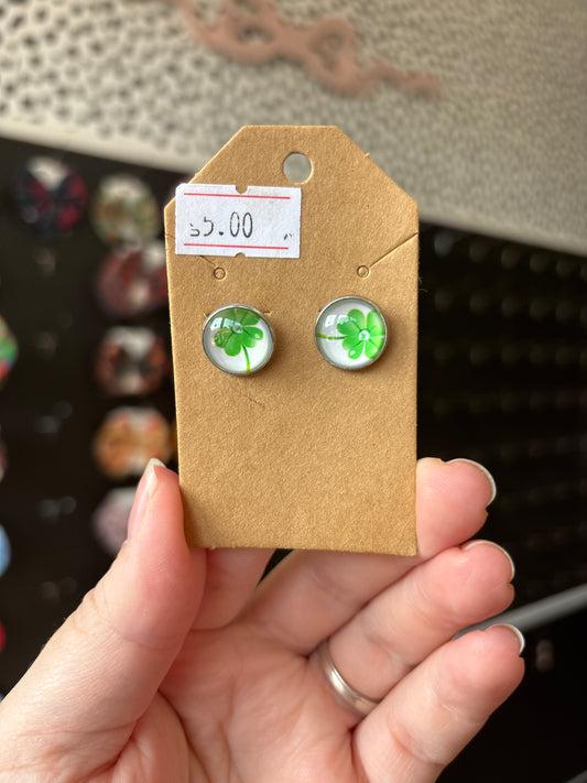 Clover 12mm earrings