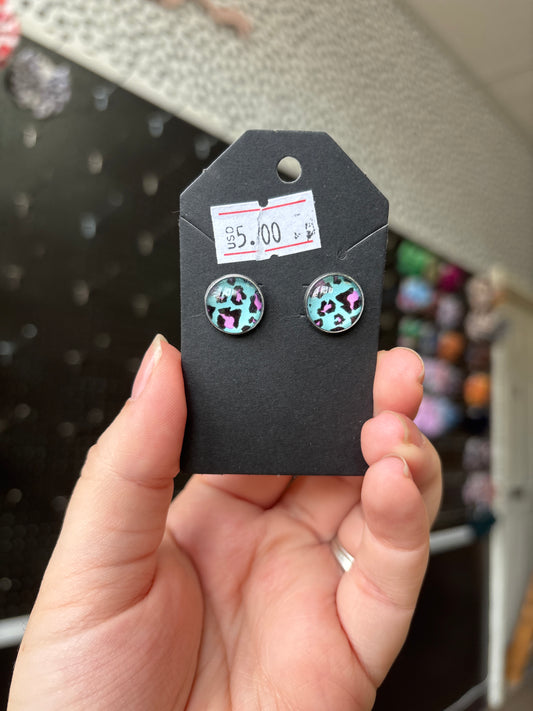 Blue/pink leopard print 12mm earrings