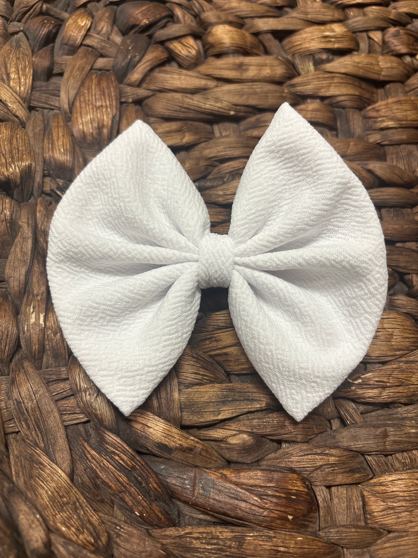 White regular bow