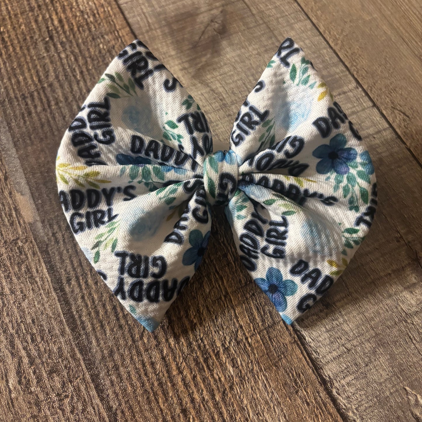 Daddy’s girl- regular bow