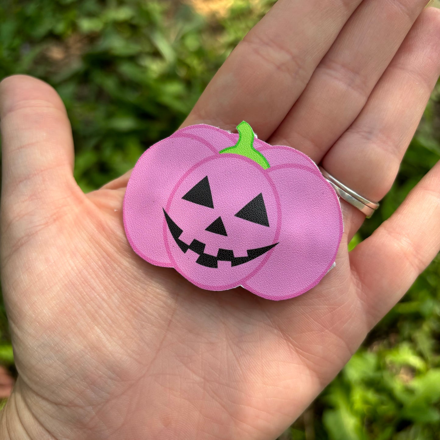 Pink pumpkin snap clip