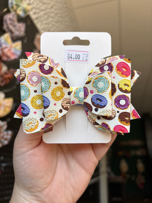 Donut- faux leather bows
