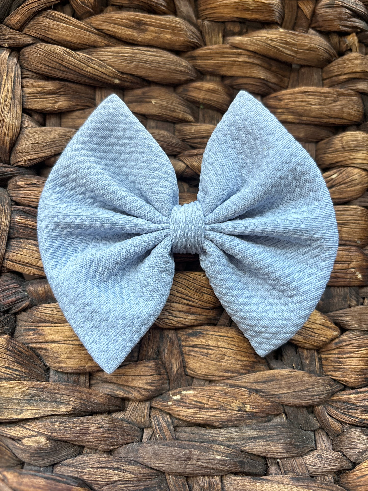 Light blue 4inch regular clip bow