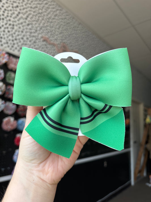 Green crayon sailor clip bow