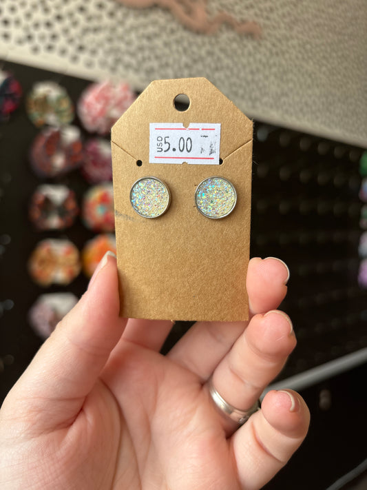 Icy Durzy 12mm earring