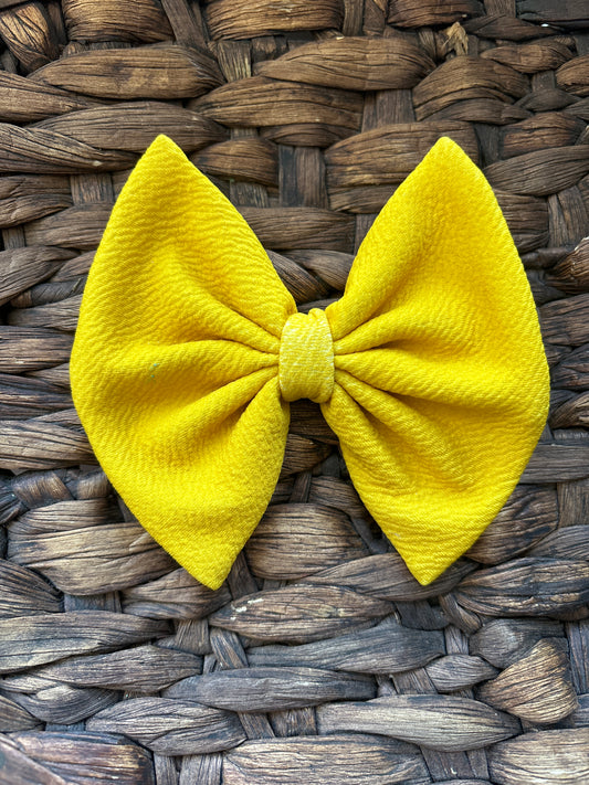 Yellow regular clip bow