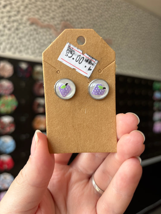 Grape 12mm earrings