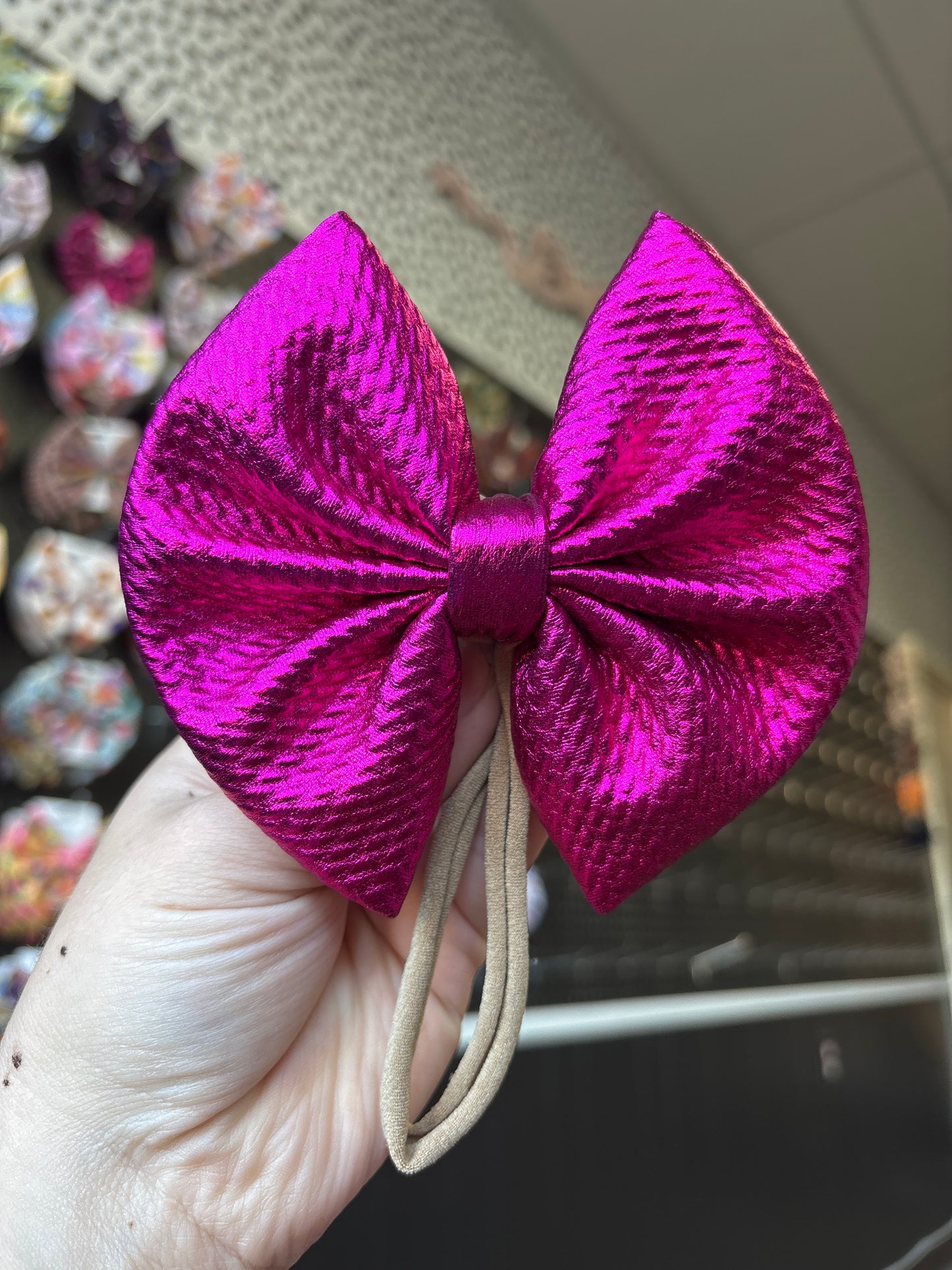Fuchsia foil regular clip bow