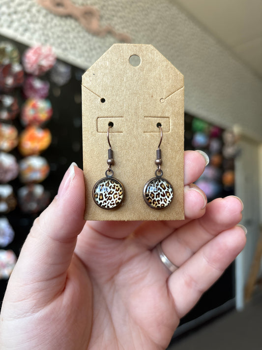 Cheetah dangle 12mm earring