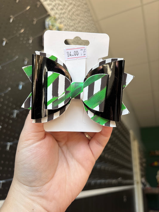 Beetle stripes- faux leather bows