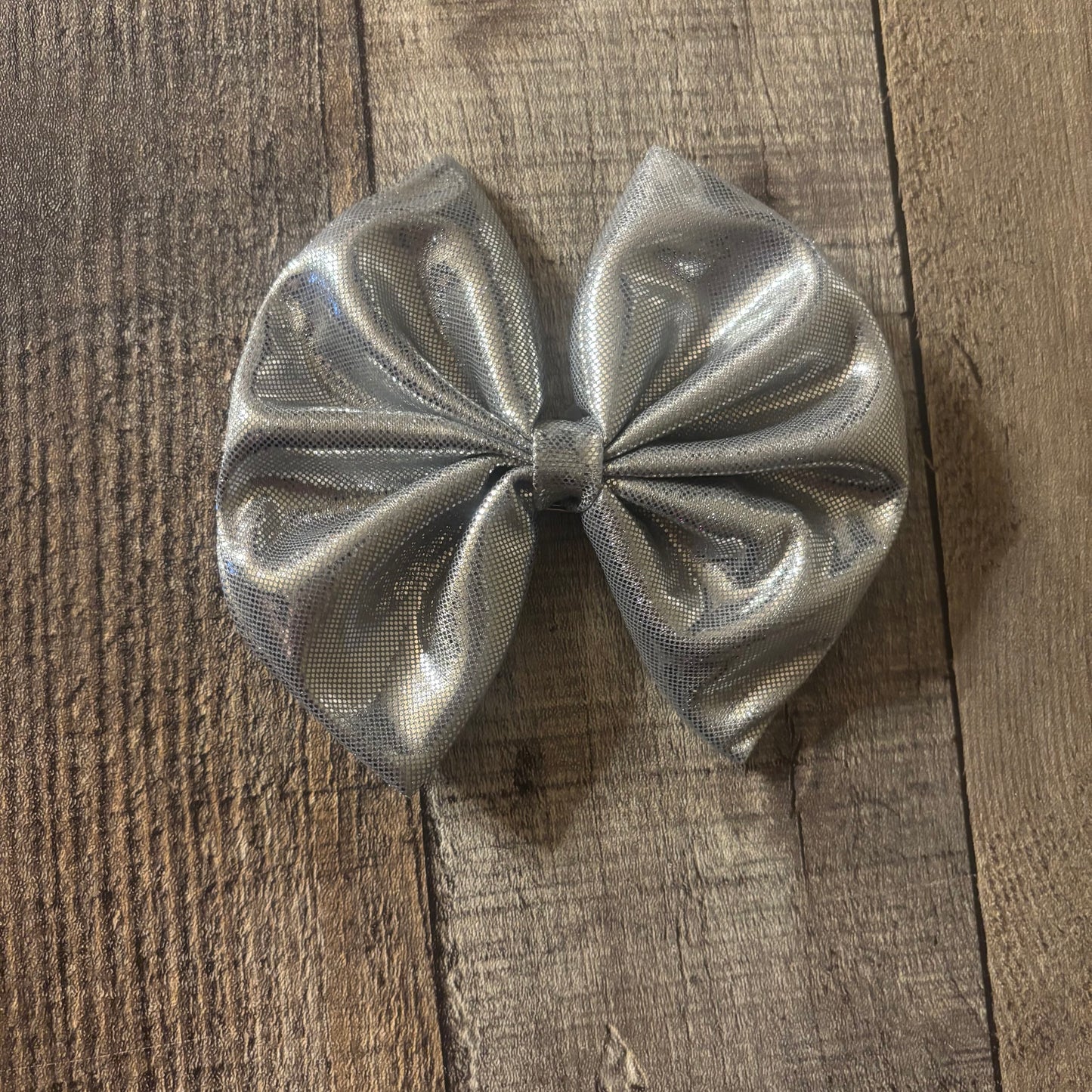 Silver- regular bow