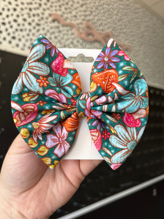 Mushroom floral- regular bow