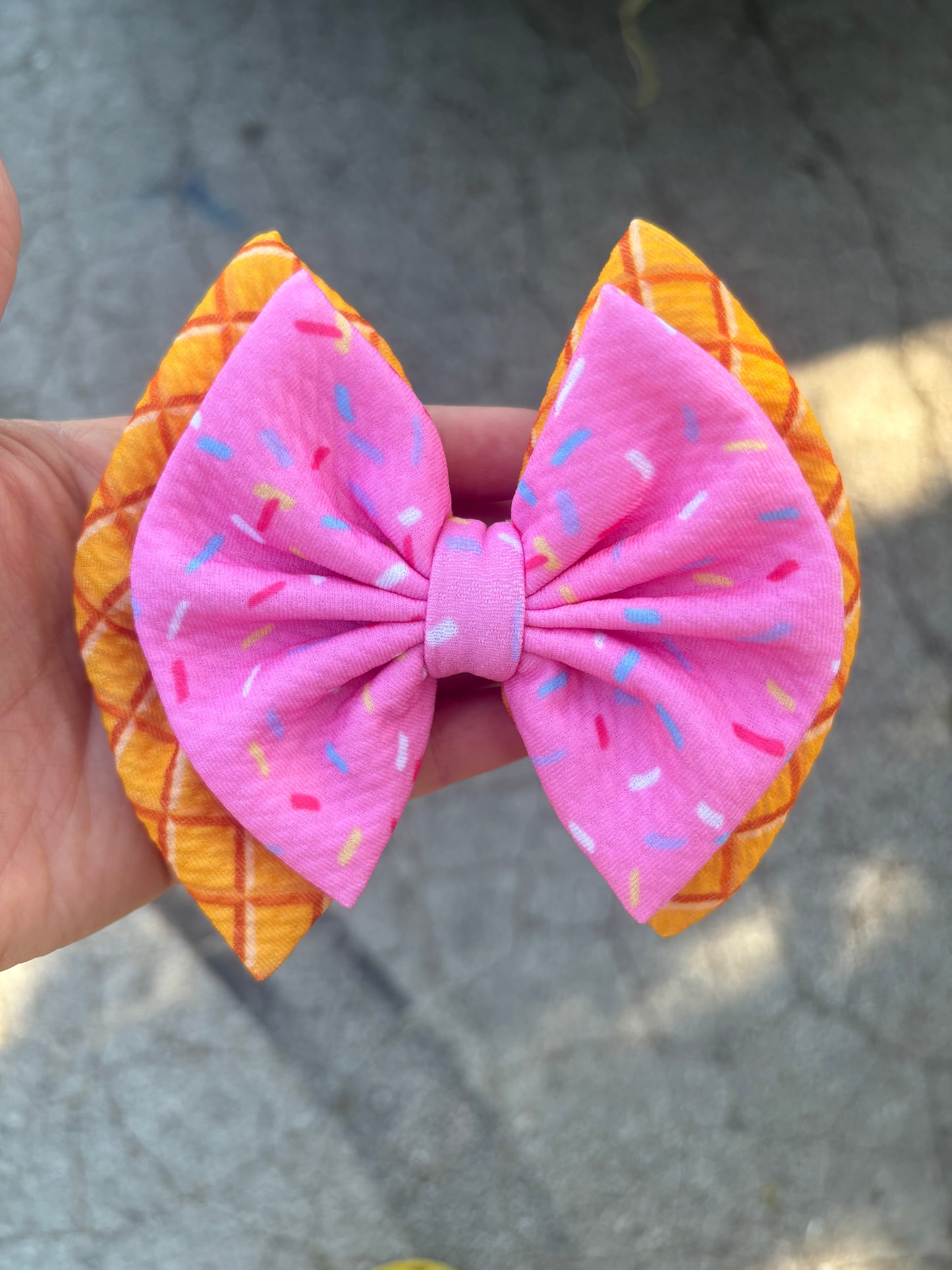 Ice cream stacked bow